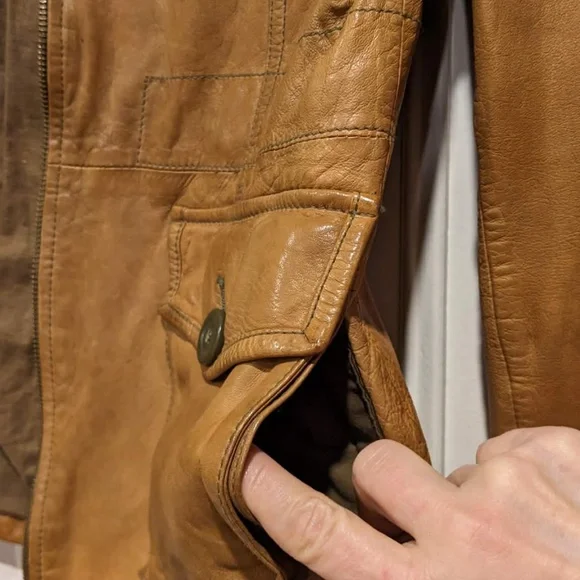 Leather jacket - Picture 11 of 13